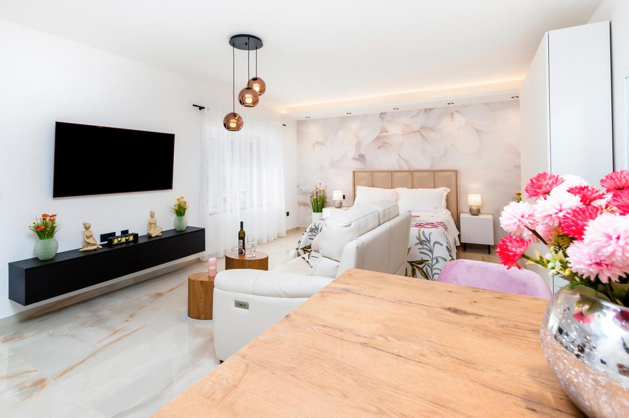 Exclusive Center With Free E-bikes Apartment Rovinj
