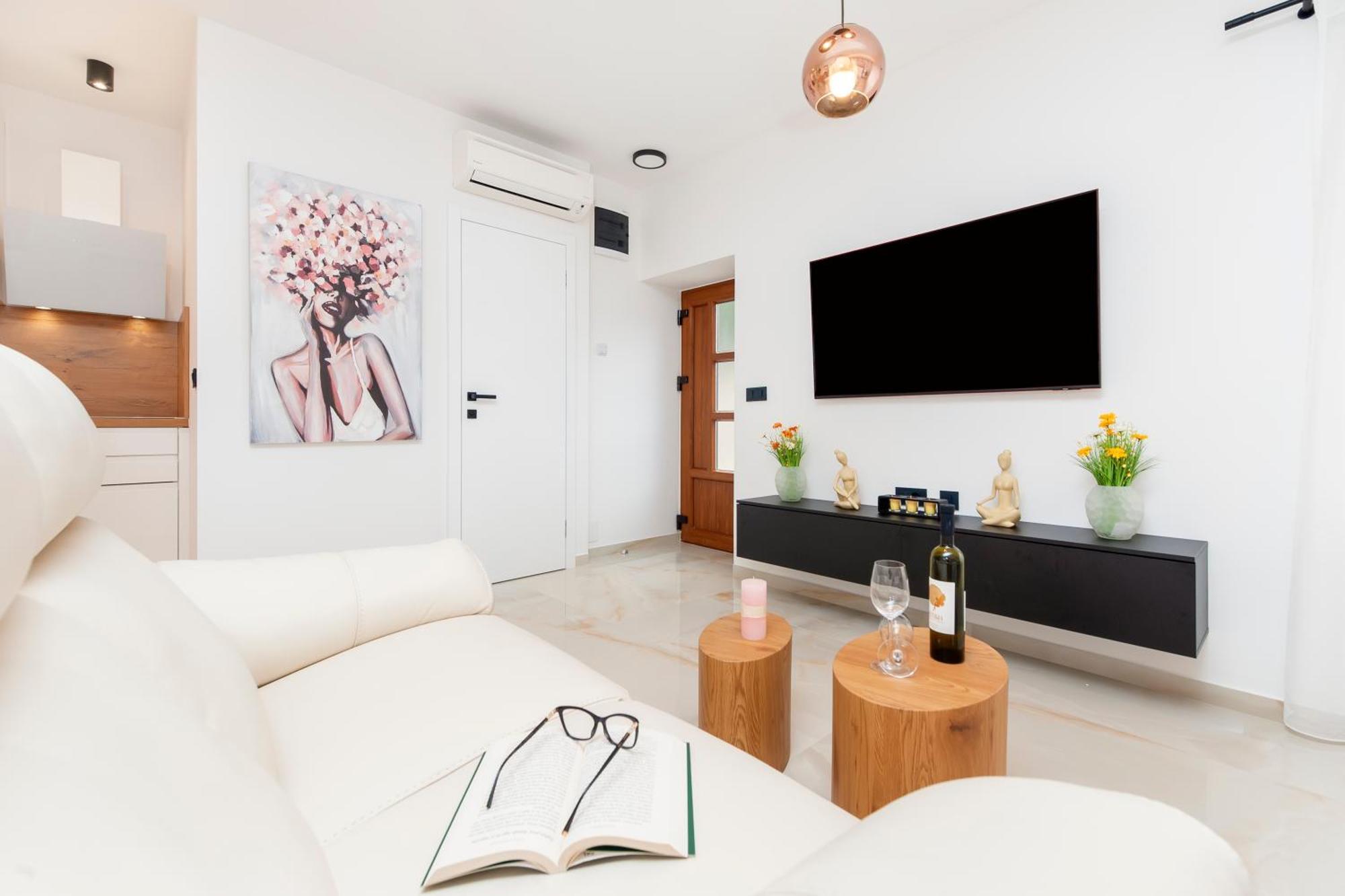 Apartment Exclusive Center With Free E-bikes
